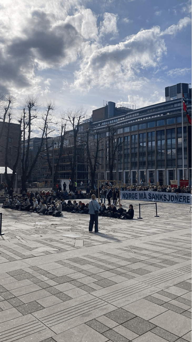 Kritikk: Frå A-blokka til&nbsp;Vestbreidden